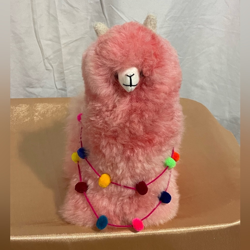 Beautiful Llama/Alpaca Figure Handmade Real "Alpaca Fur" Toy Ornament
